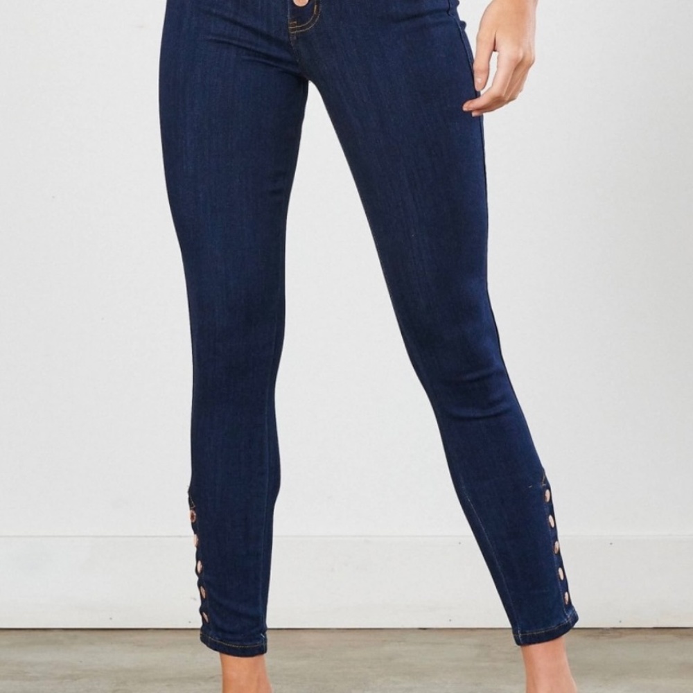 High 5 Skinny Jeans.Vibrant M.I.U